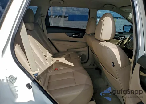 2015 Nissan Rogue S z USA, uszkodzony, nr VIN 5N1AT2MT7FC844051